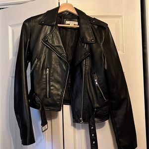 Cropped faux leather jacket